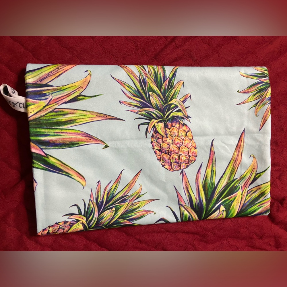 HOUSE OF CLOUDS Double Sided PINEAPPLE Travel Beach Towel